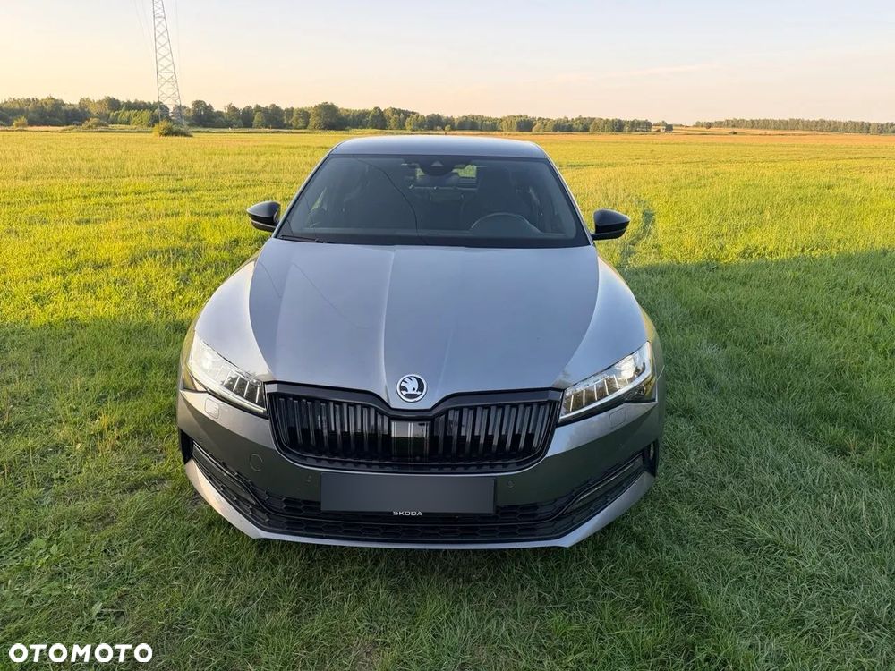 Skoda Superb 2.0 TDI SCR Sportline DSG - 22