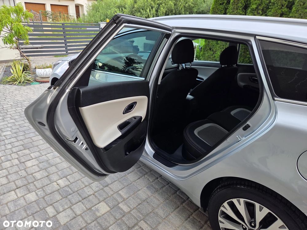 Kia Ceed 1.6 CRDi 136 DCT ISG Platinum Edition - 19