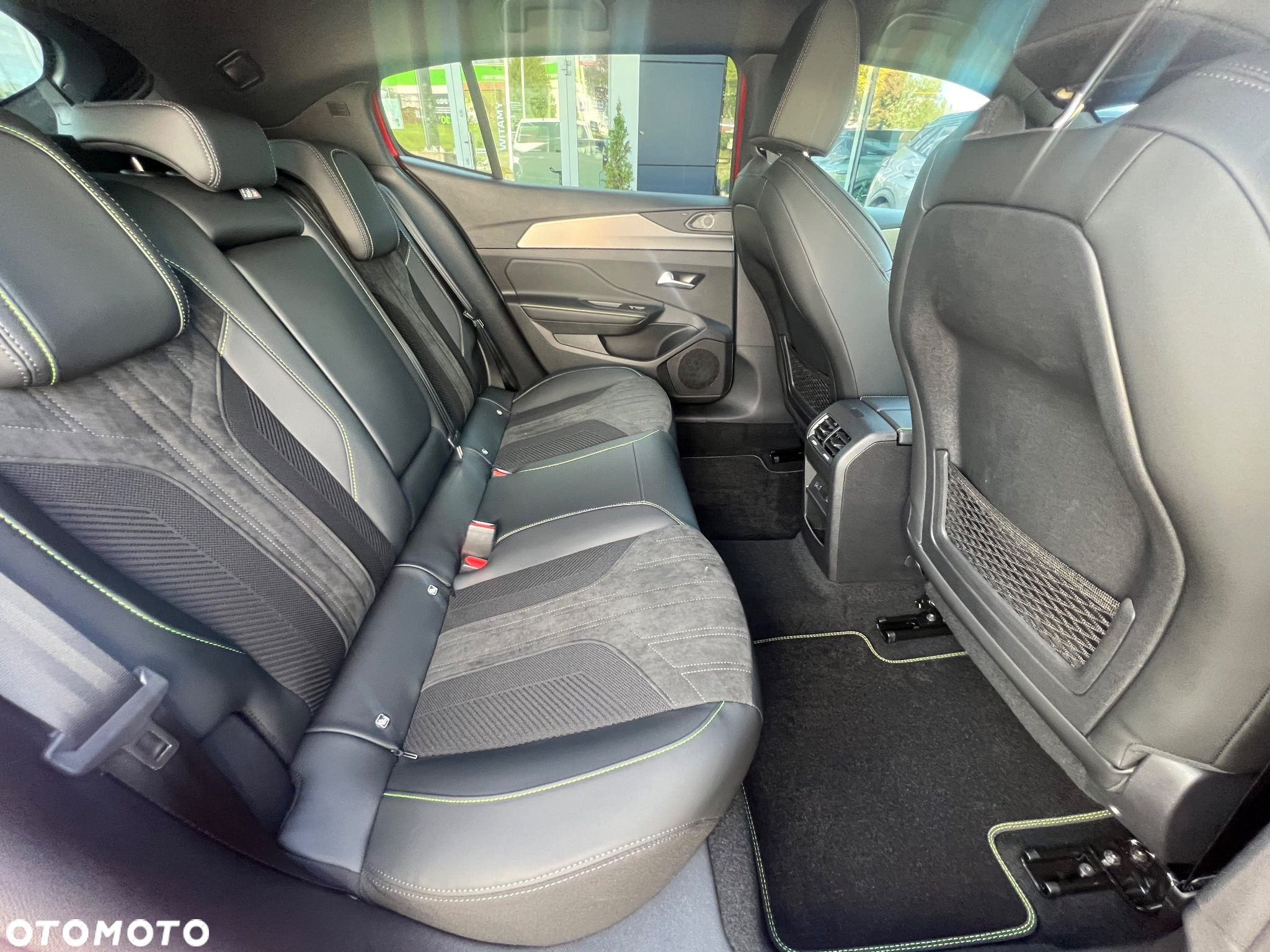 Peugeot 408 1.2 PureTech mHEV GT S&S e-DSC6 - 15