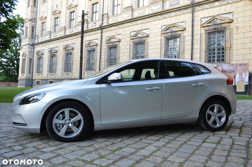 Volvo V40 - 2