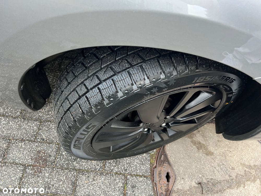 Suzuki Swift 1.2 Dualjet Hybrid Club - 18