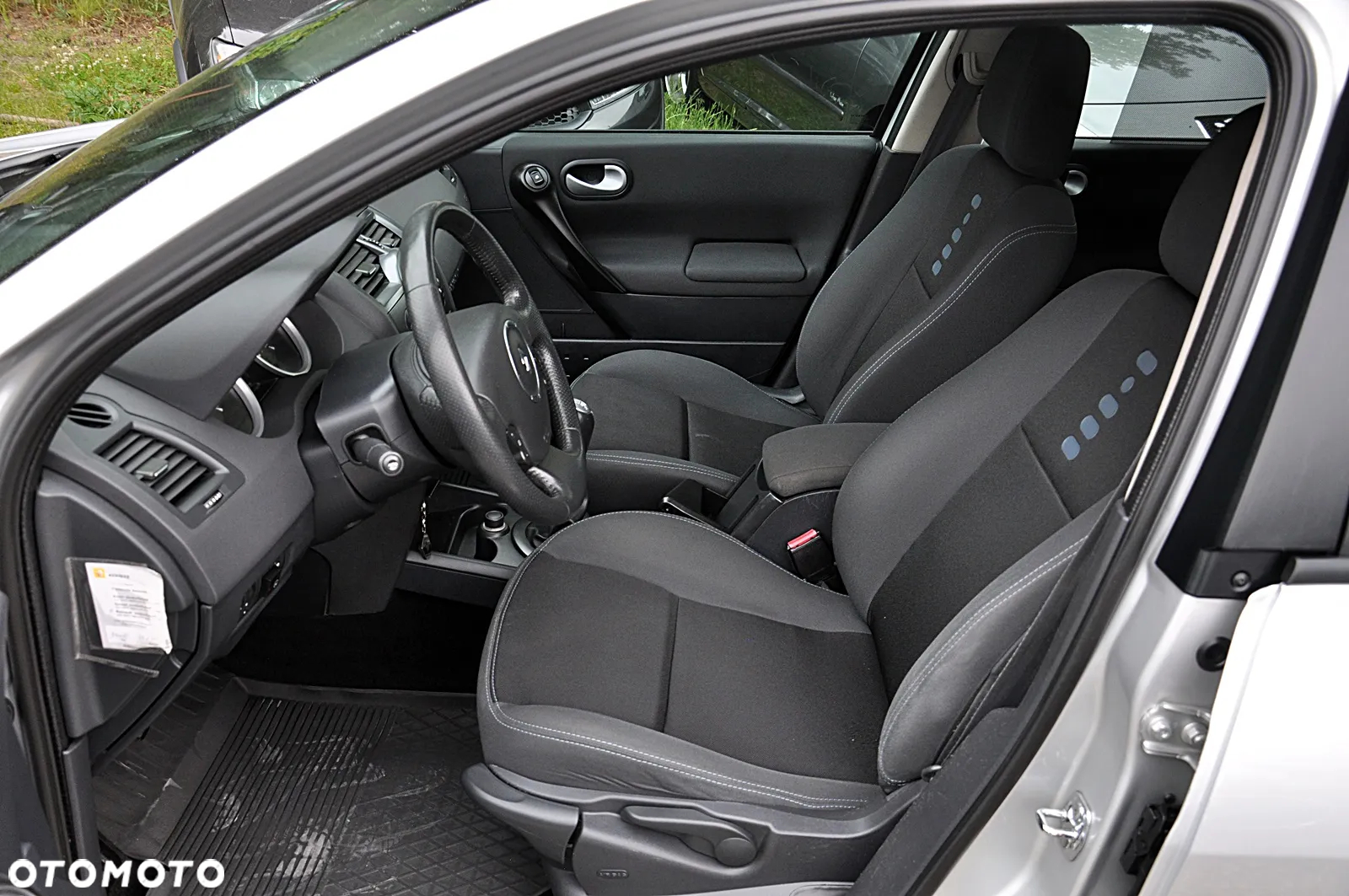 Renault Megane 1.4 Grandtour Expression - 17