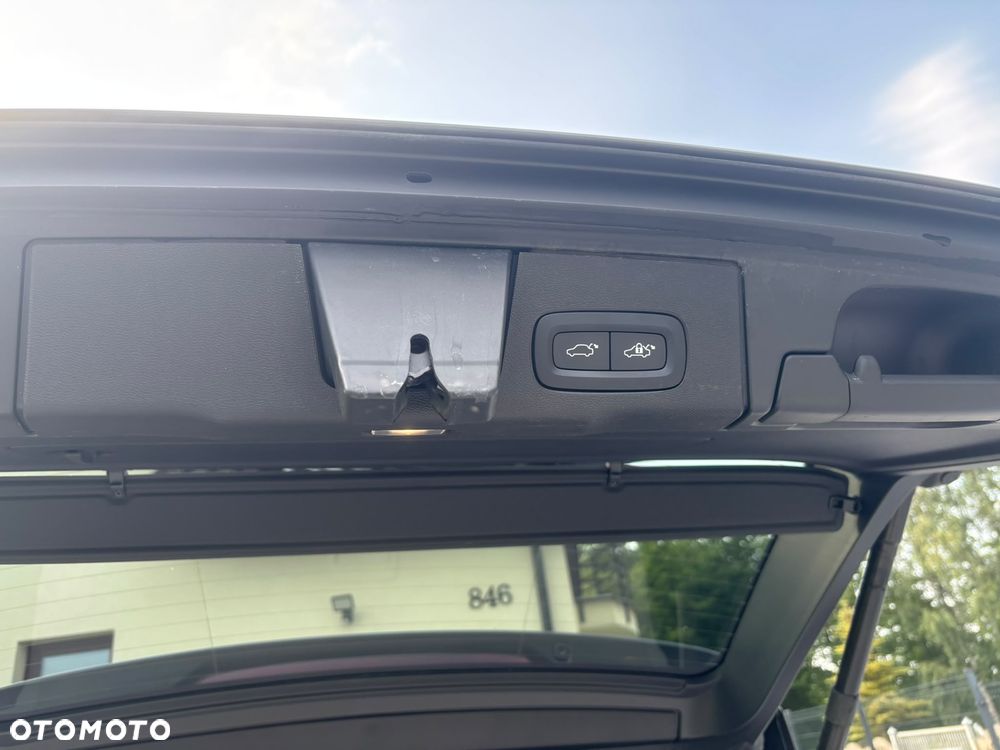 Volvo XC 60 T8 Plug-In Hybrid AWD Plus Bright - 15