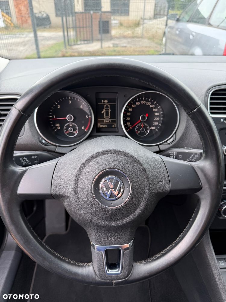 Volkswagen Golf 1.6 TDI DPF Comfortline - 14