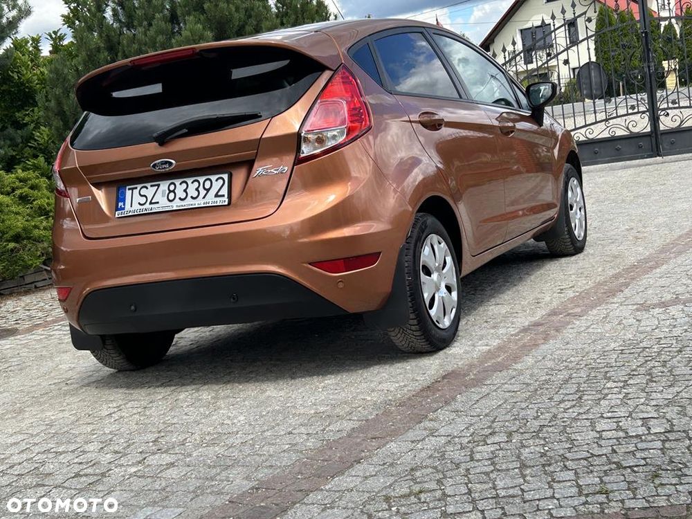 Ford Fiesta - 12