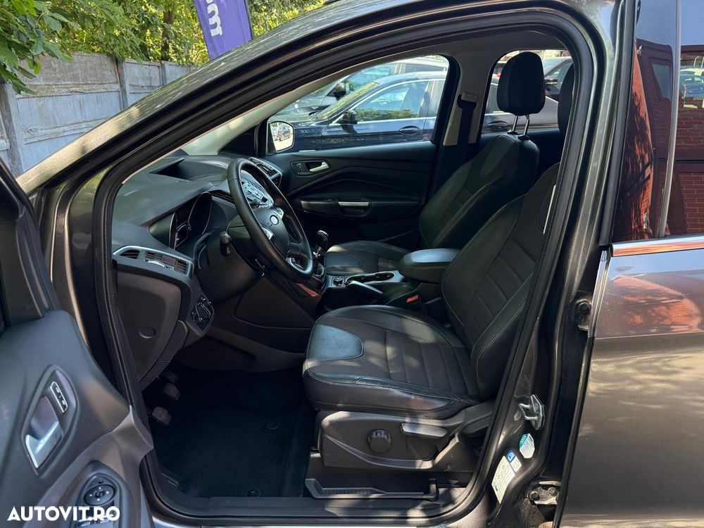 Ford Kuga - 19