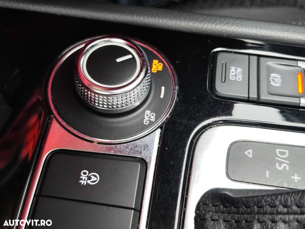 Volkswagen Touareg 3.0 V6 TDI BMT - 30