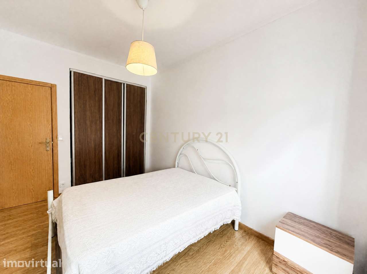 Apartamento  T2 renovado no Vale da Amoreira. - Grande imagem: 4/12