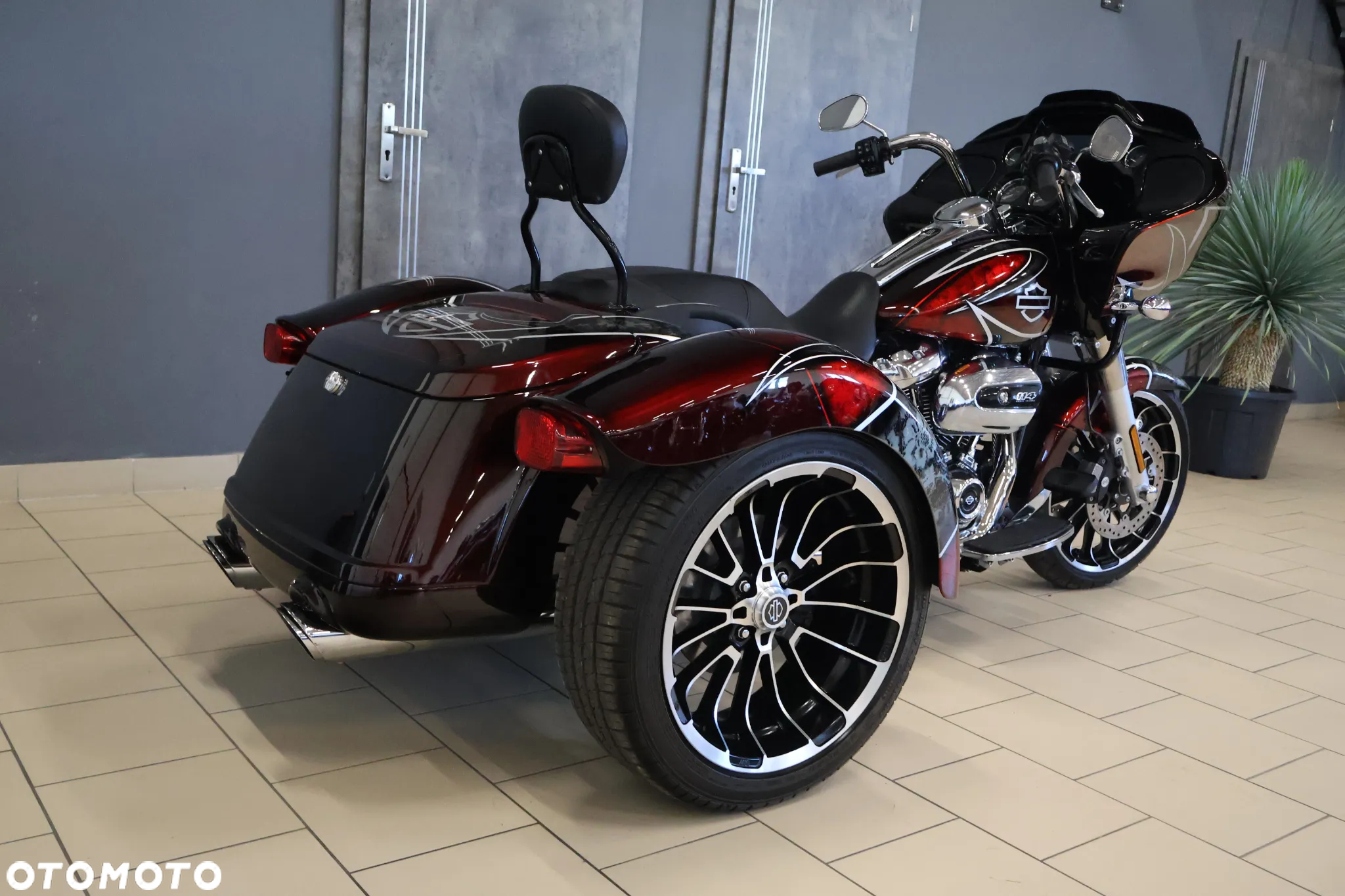 Harley-Davidson Touring Road Glide - 3