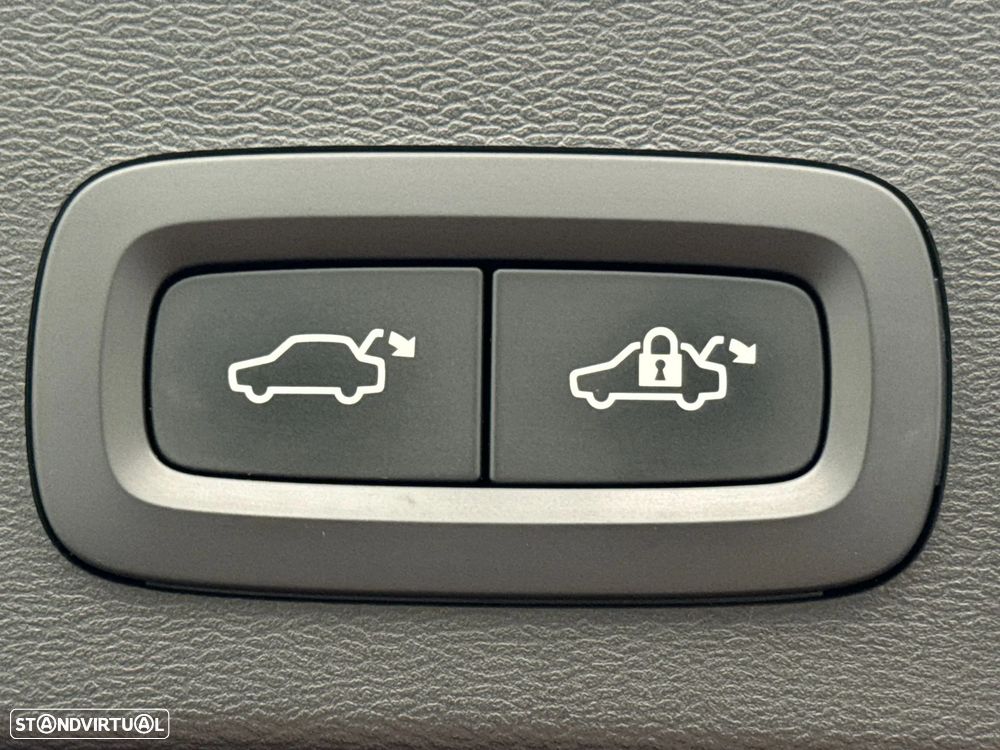 Volvo XC 40 1.5 T5 PHEV Inscription - 12