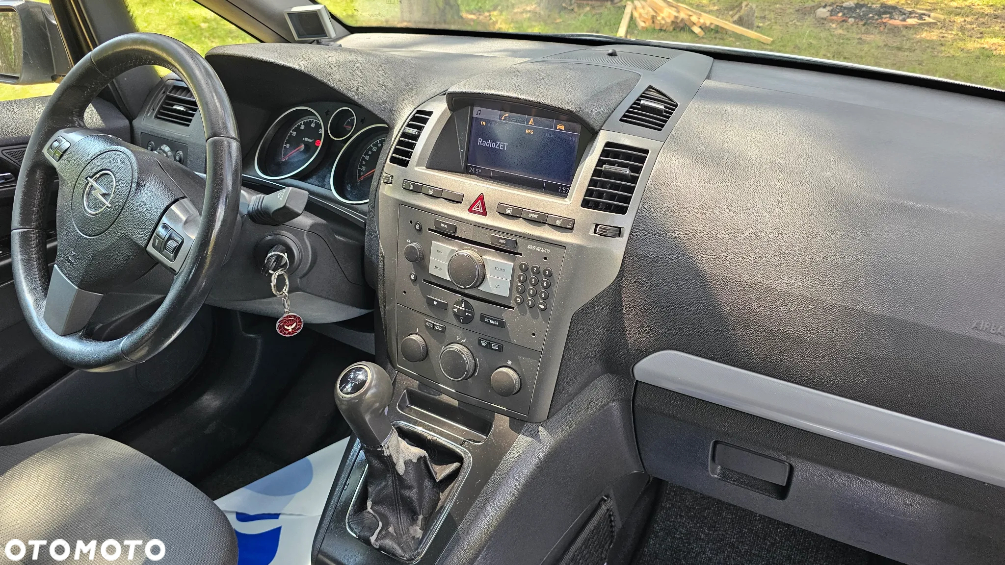 Opel Zafira 1.8 Cosmo EU5 - 17