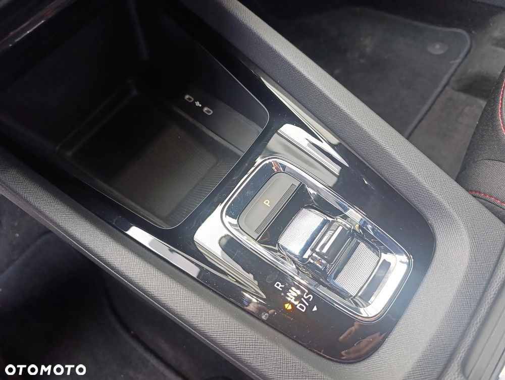 Skoda Octavia 2.0 TSI DSG RS - 25