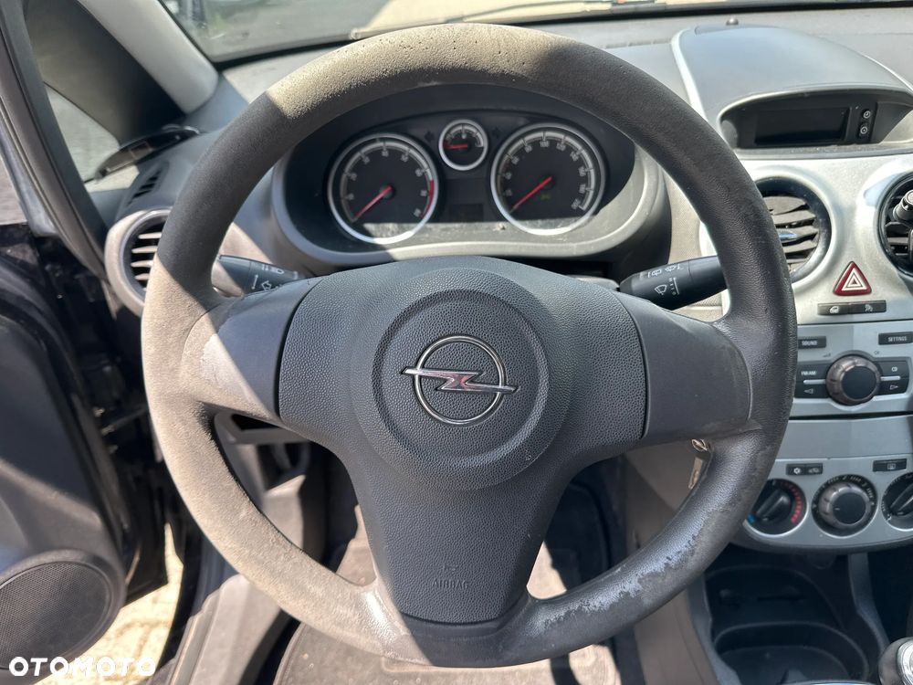 Opel Corsa 1.2 16V Cosmo - 13