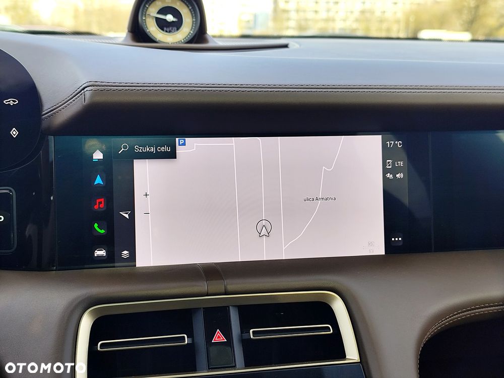 Porsche Taycan Turbo - 28