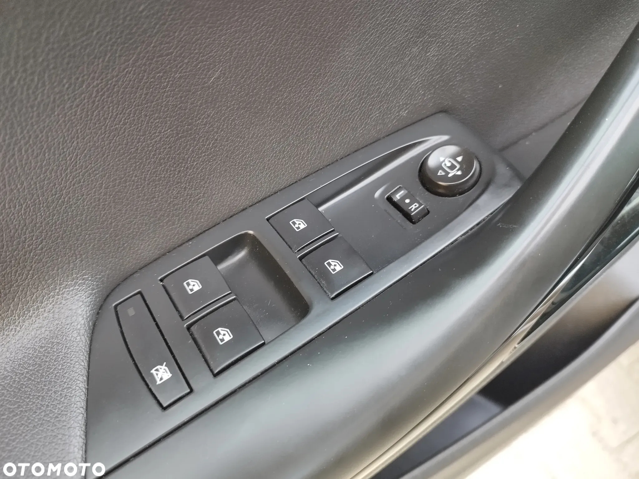 Opel Astra 1.4 Turbo Innovation - 12