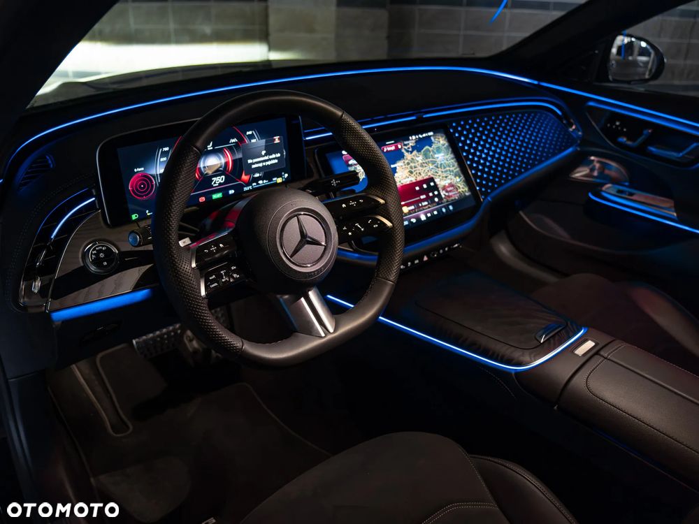 Mercedes-Benz Klasa E 300de 4Matic 9G-TRONIC AMG Line NIGHT Edition - 24
