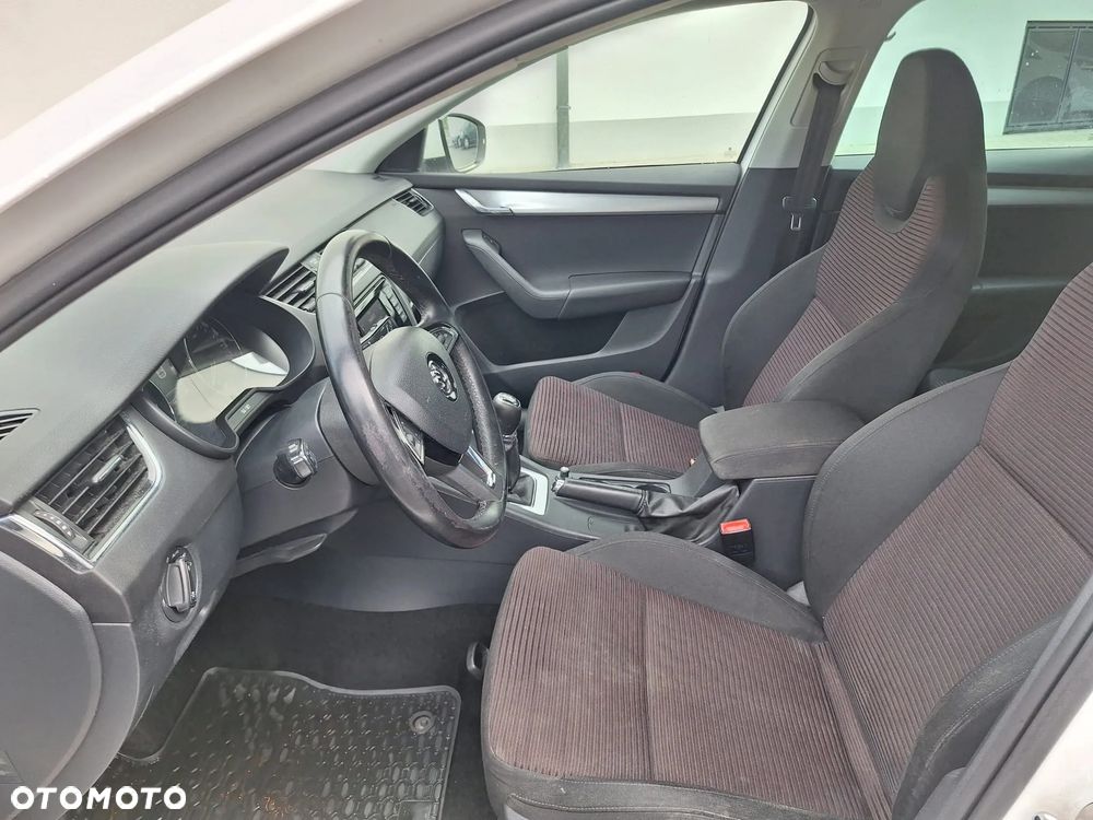 Skoda Octavia 1.8 TSI Edition - 34