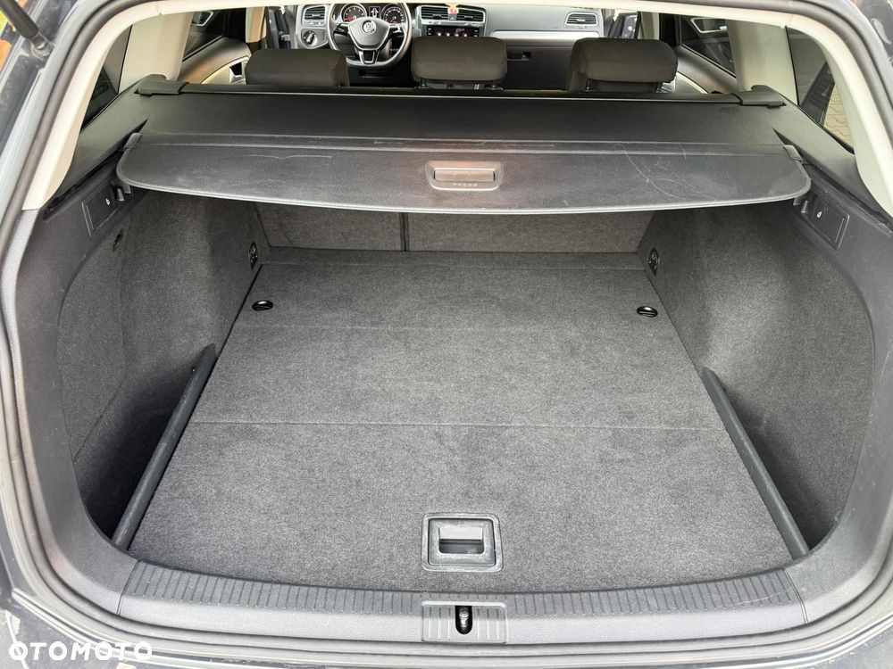 Volkswagen Golf 1.0 TSI BMT Trendline - 29