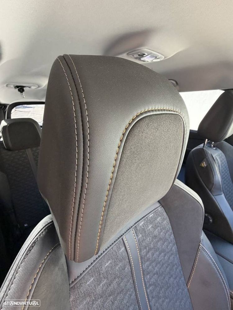 Peugeot 5008 1.2 PureTech GT EAT8 - 40