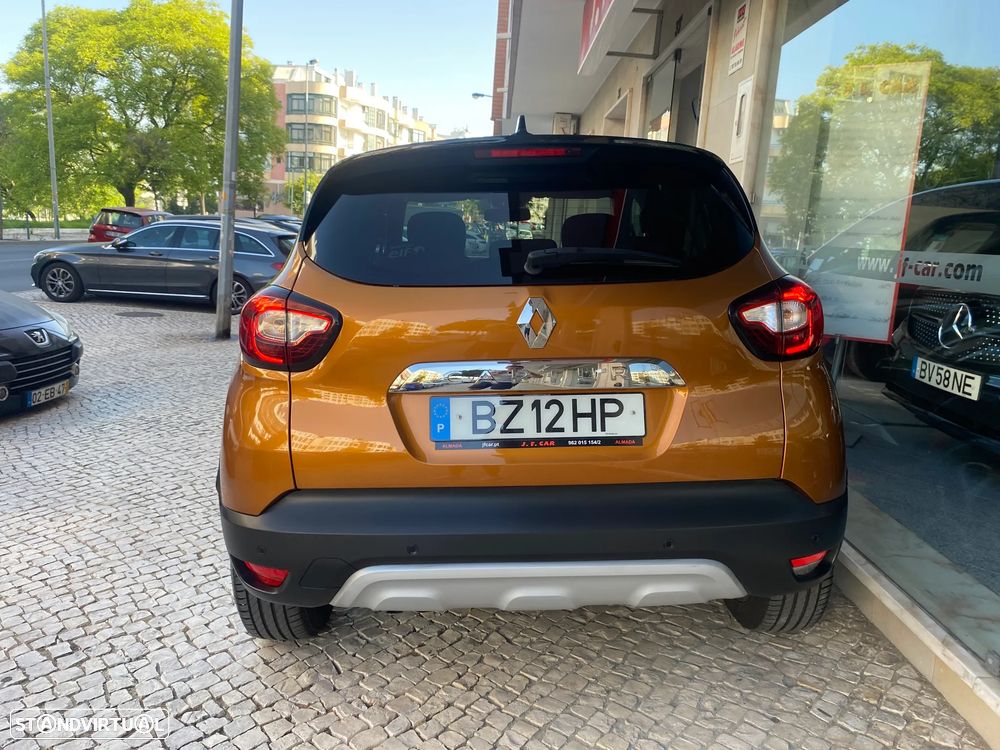 Renault Captur - 10