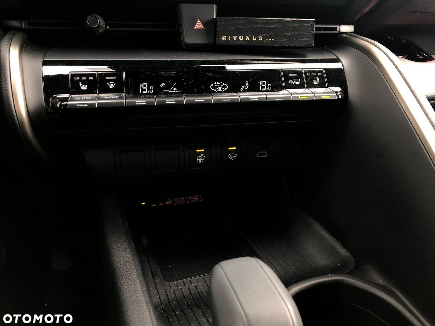 Toyota C-HR - 25