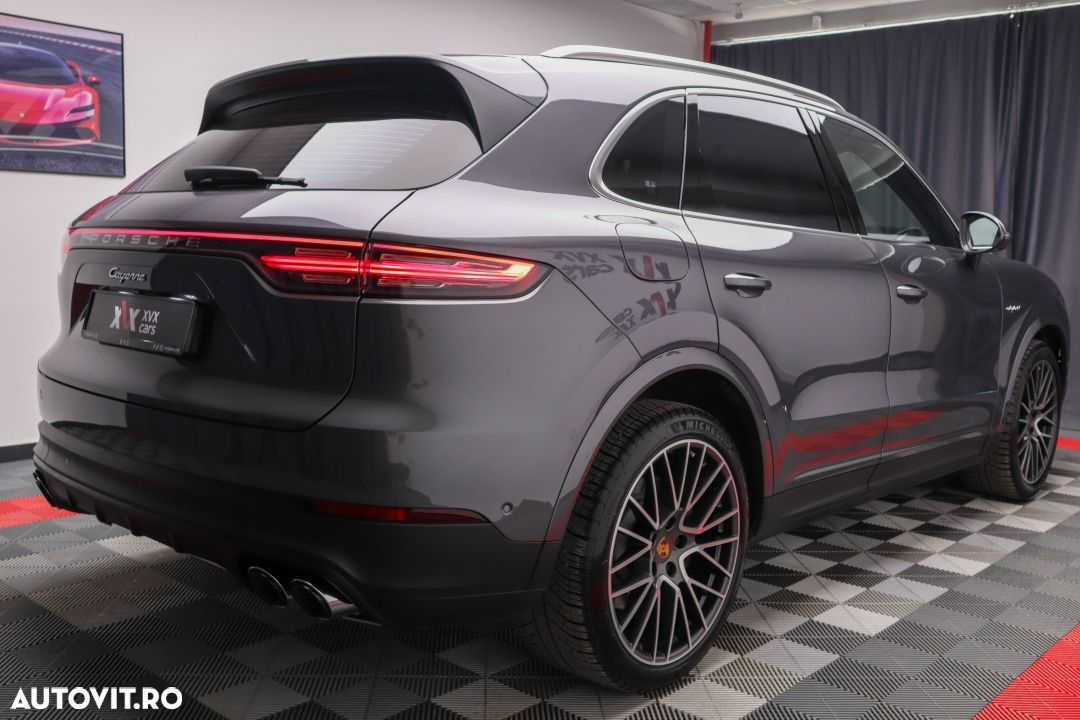 Porsche Cayenne E-Hybrid Tiptronic S Platinum Edition - 18