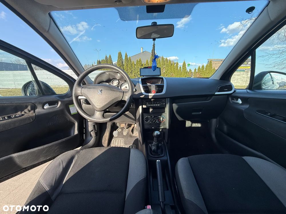 Peugeot 207 - 3