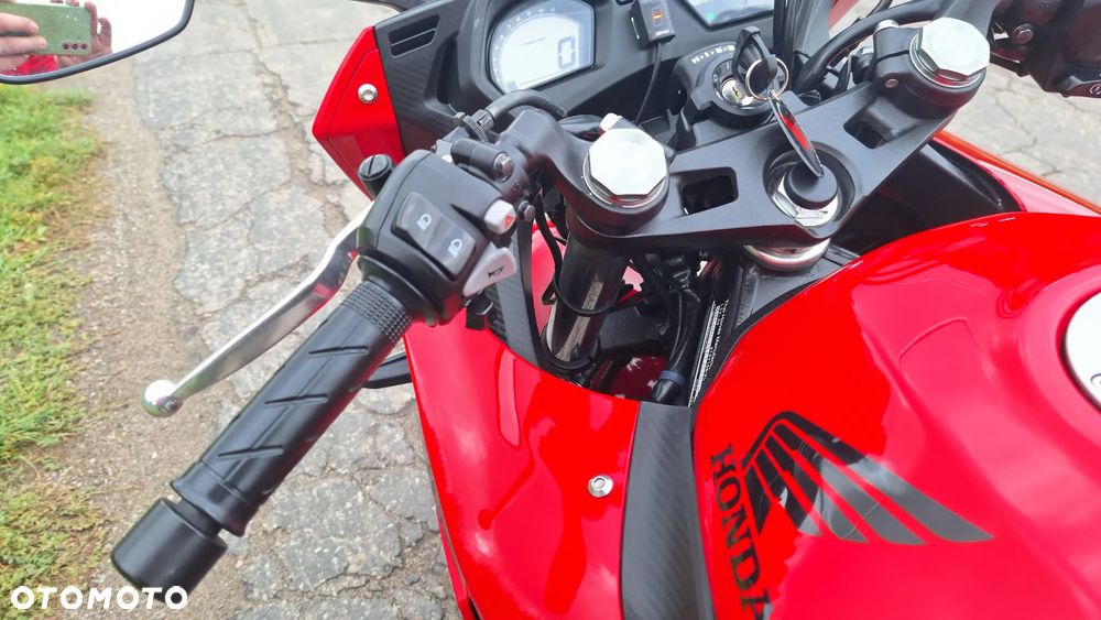 Honda CBR - 18