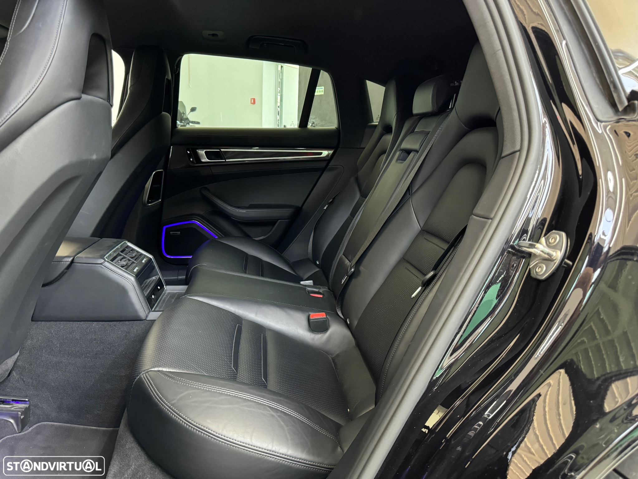 Porsche Panamera Sport Turismo 4 E-Hybrid Platinum Edition - 20