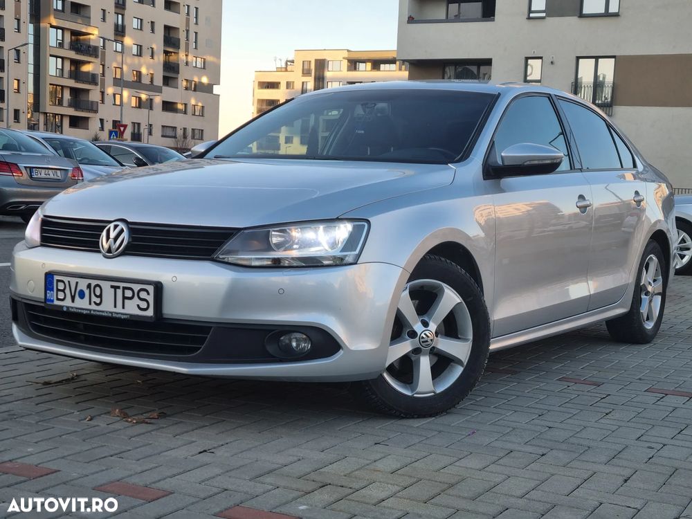 Volkswagen Jetta - 11