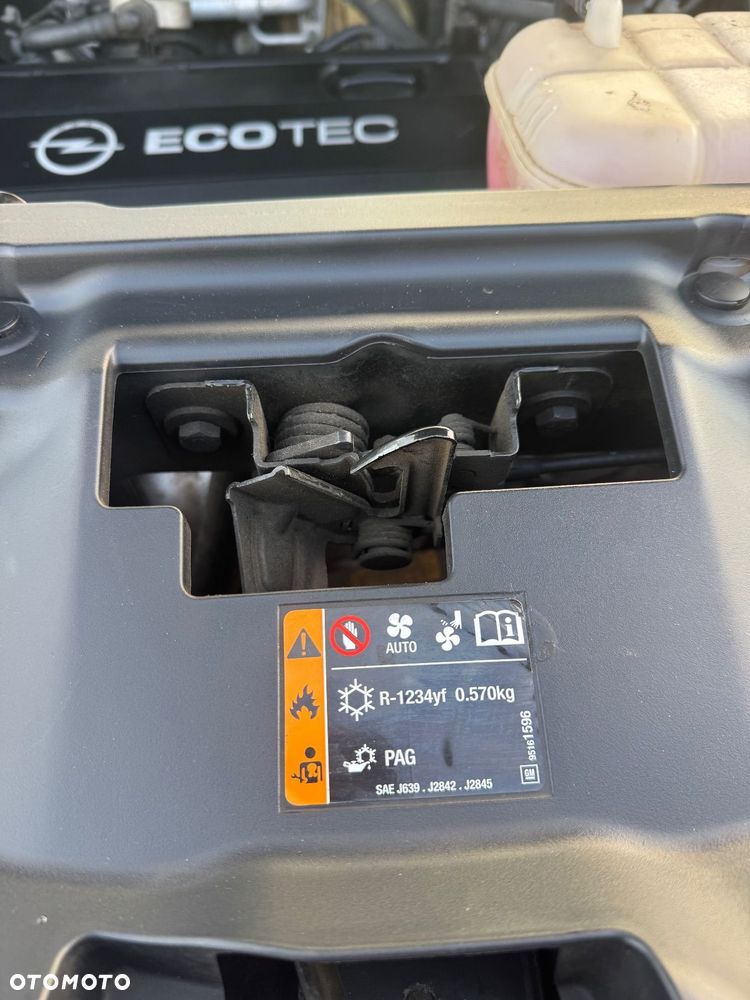 Opel Mokka 1.6 Active S&S - 24