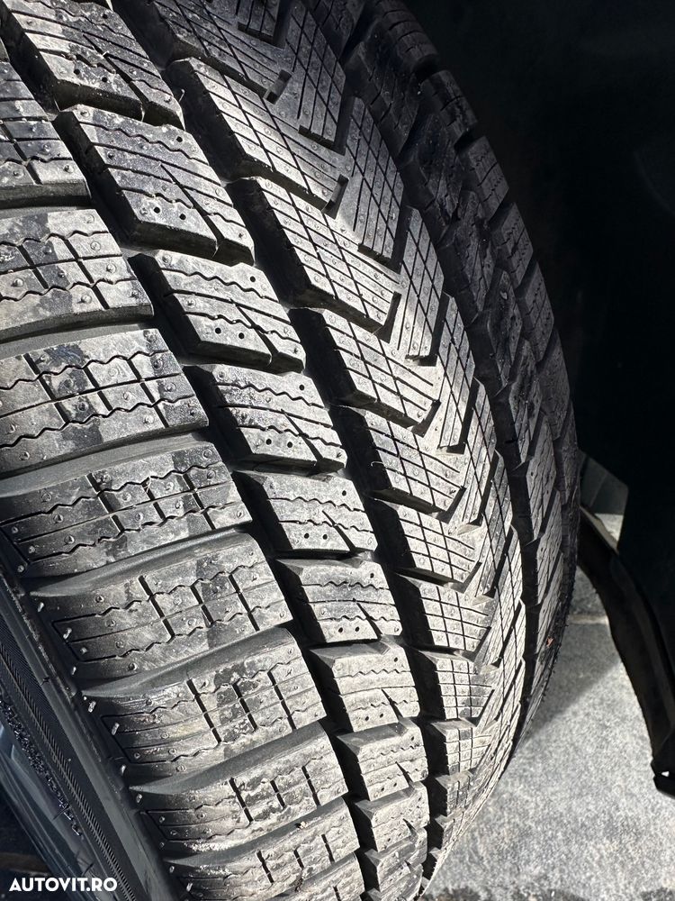 Skoda Superb Combi 2.0 TDI 4X4 DSG Laurin & Klement - 35