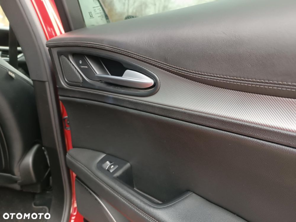 Alfa Romeo Stelvio 2.0 Turbo Veloce Q4 - 5