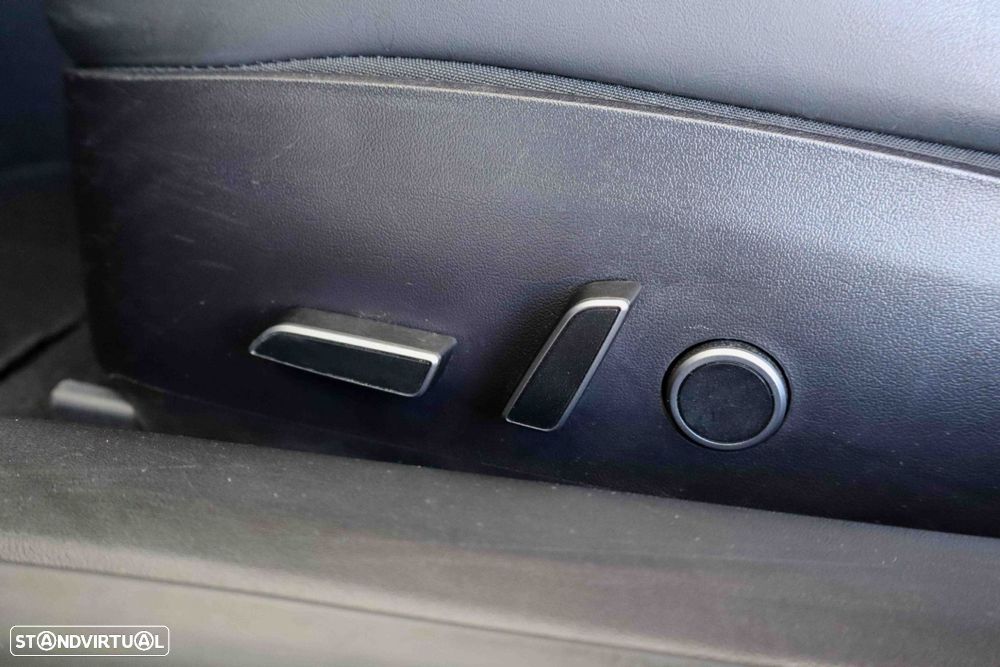 Tesla Model 3 - 26
