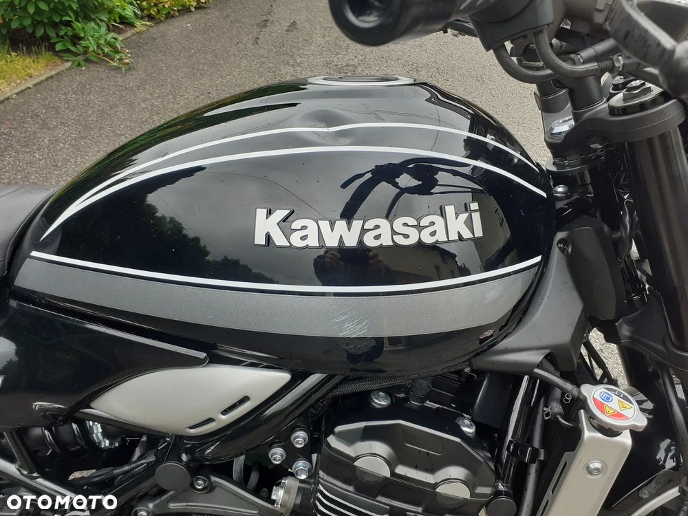Kawasaki Z 900 RS - 3