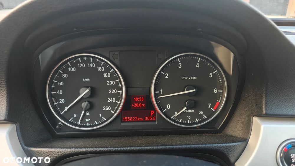 BMW Seria 3 318i Edition Sport - 29