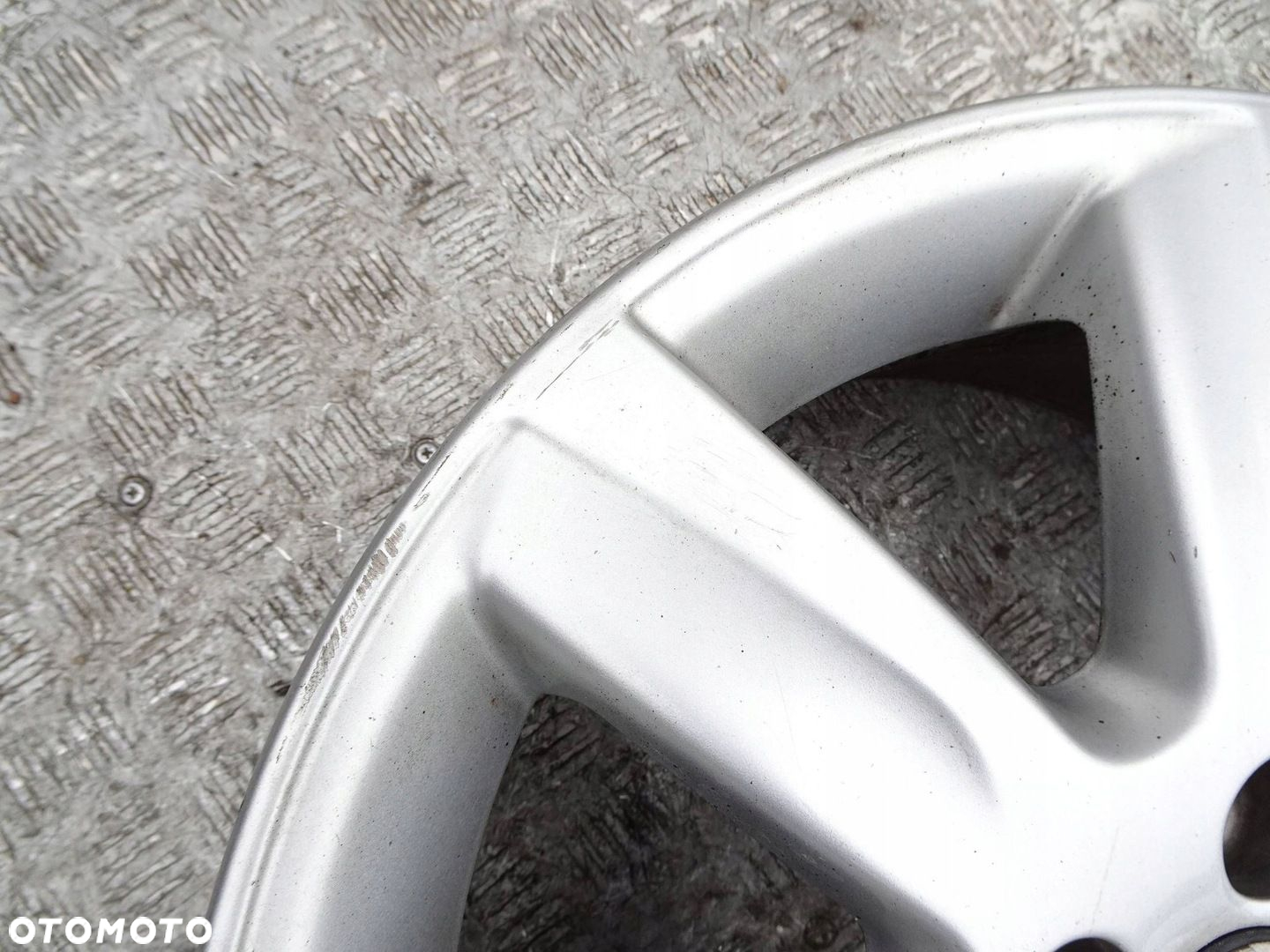 Alufelga Volkswagen Polo V 6R 15" 5x100 ET 40 - 5