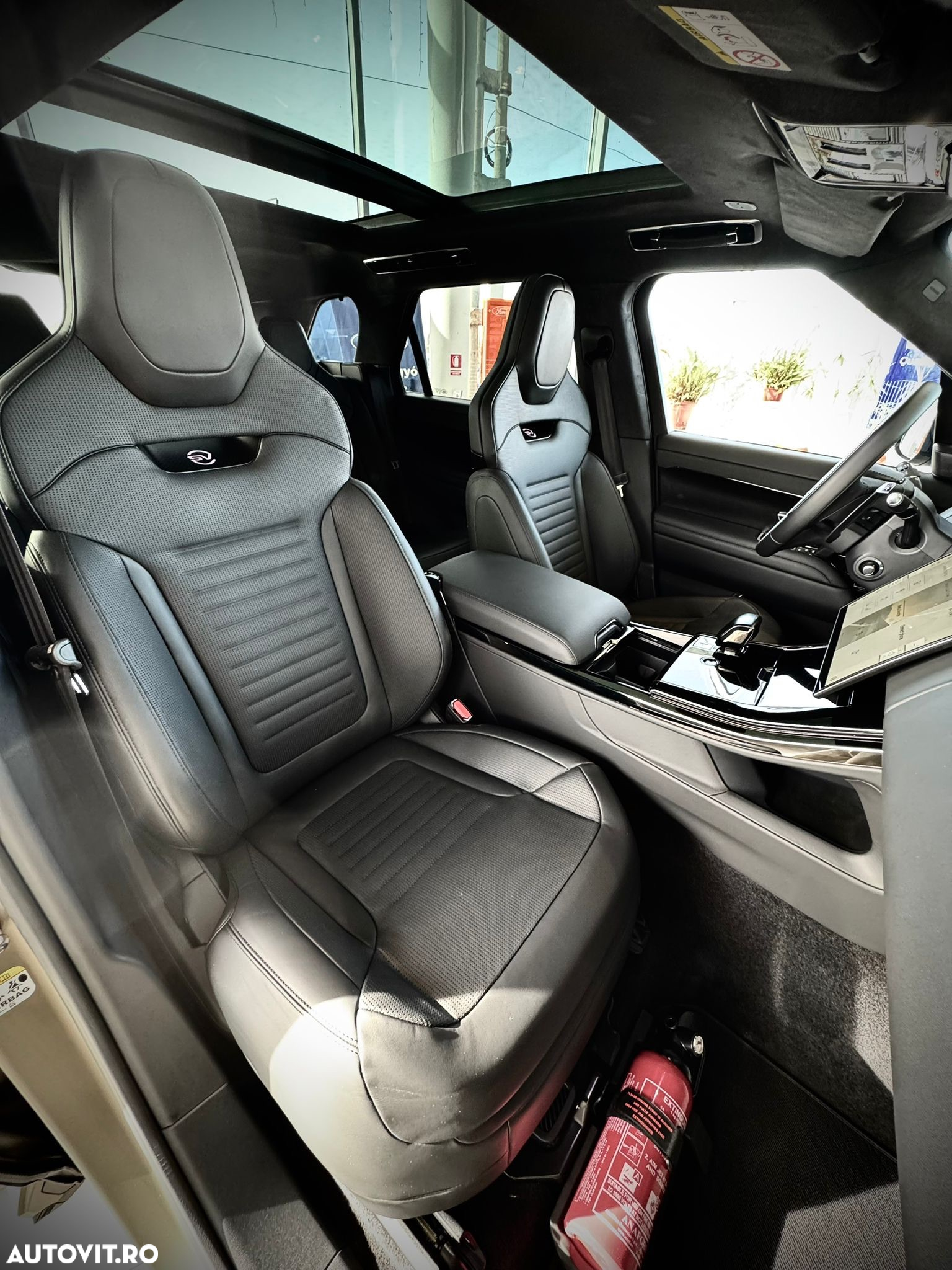 Land Rover Range Rover Sport - 13