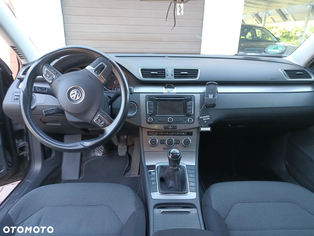 Volkswagen Passat Variant 2.0 TDI BlueMotion Technology Business Edition - 6