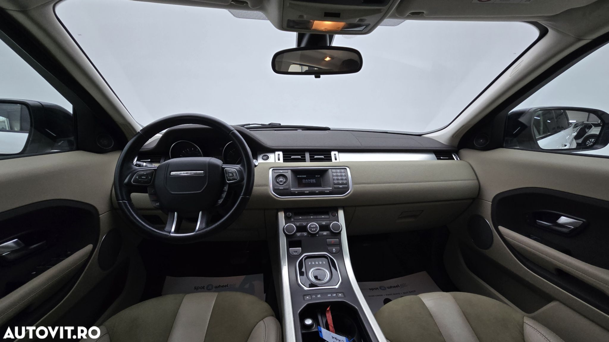 Land Rover Range Rover Evoque - 14
