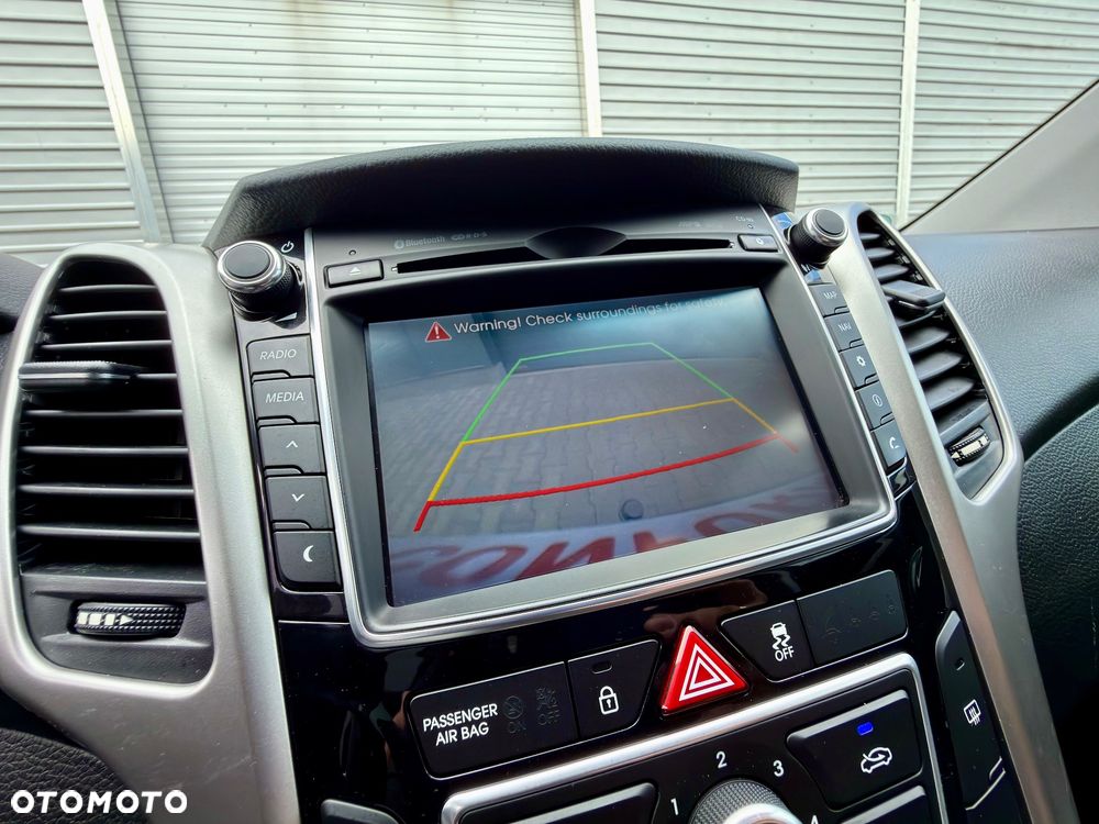 Hyundai i30 1.4 Base + EU5 - 12