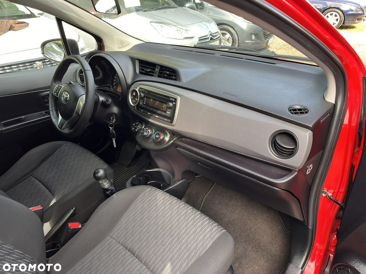 Toyota Yaris - 16