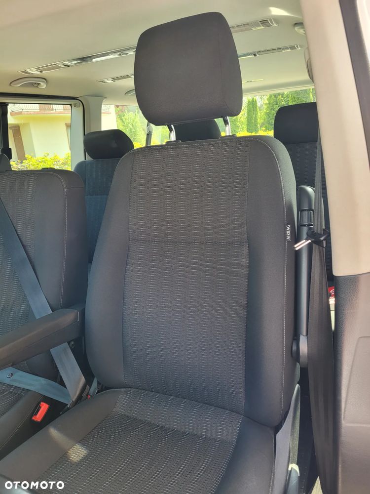 Volkswagen Caravelle 2.0 TDI L2 Comfortline DSG - 6