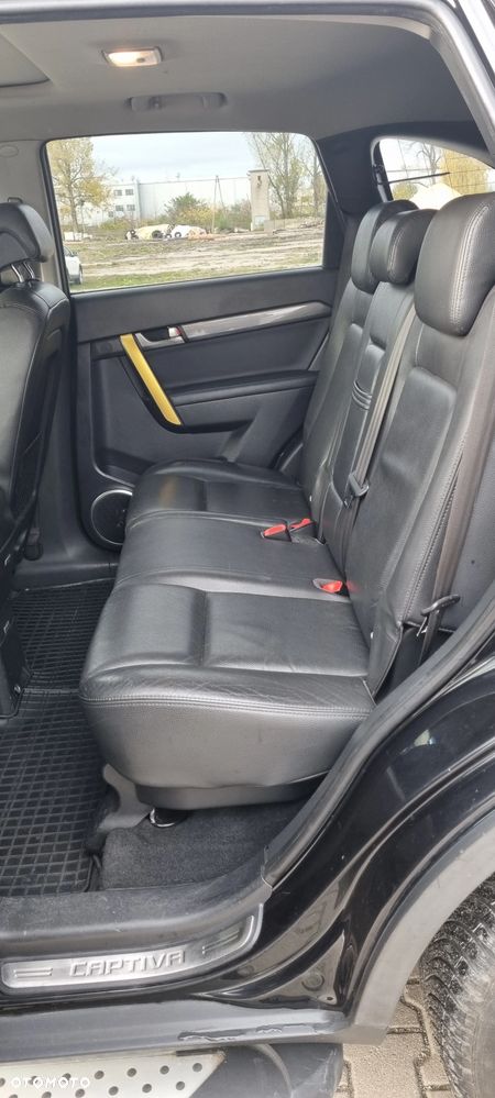Chevrolet Captiva - 12