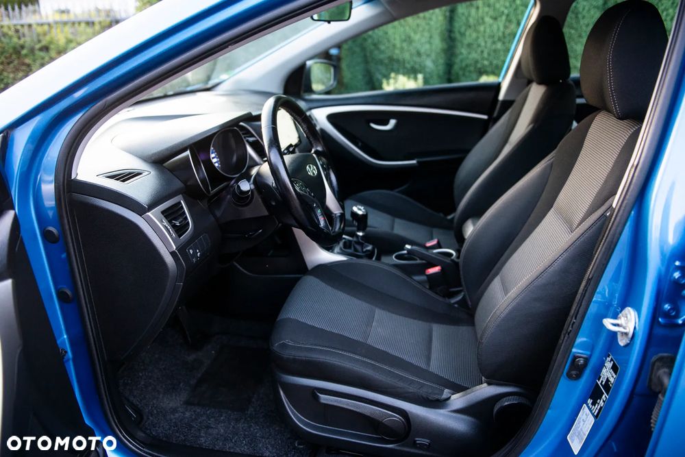 Hyundai i30 1.6 Comfort - 18