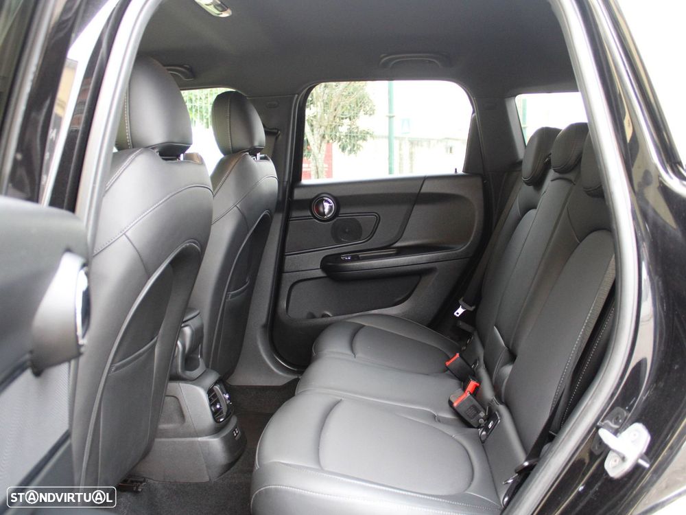 MINI Countryman Cooper D Auto - 52