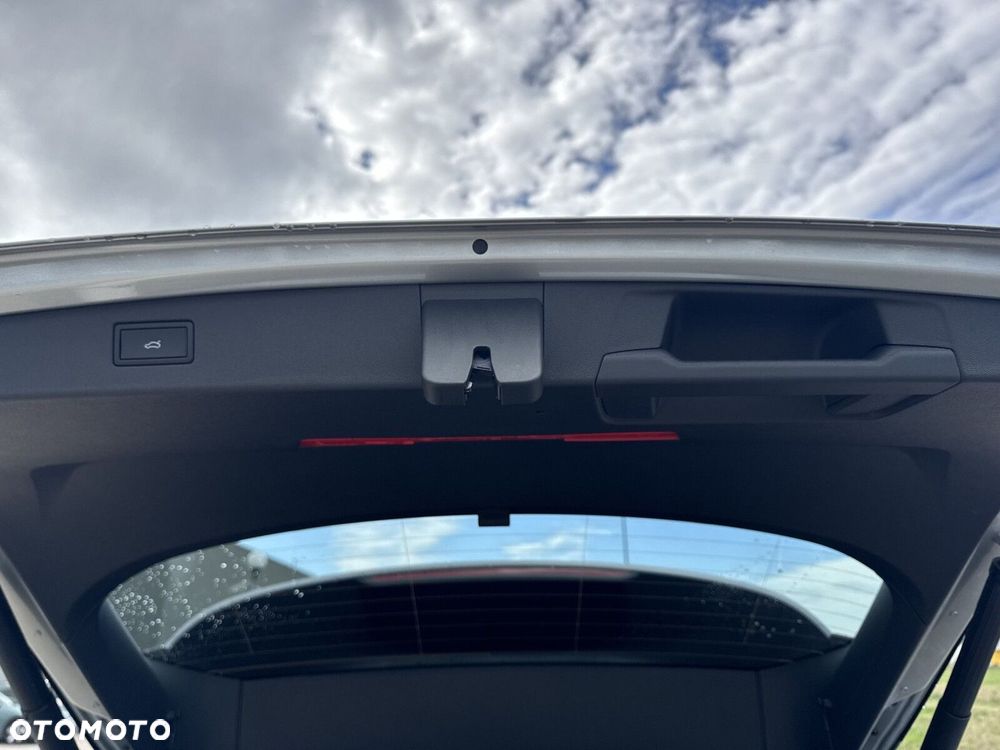 Volkswagen Tiguan - 20