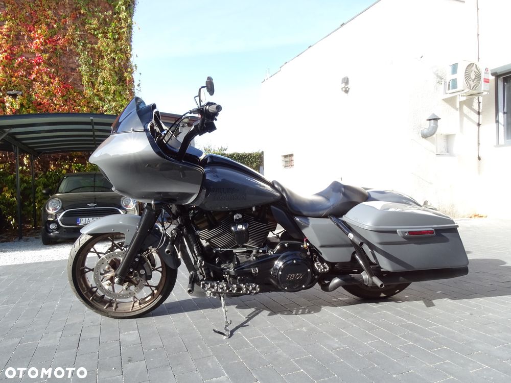 Harley-Davidson Touring Road Glide - 6