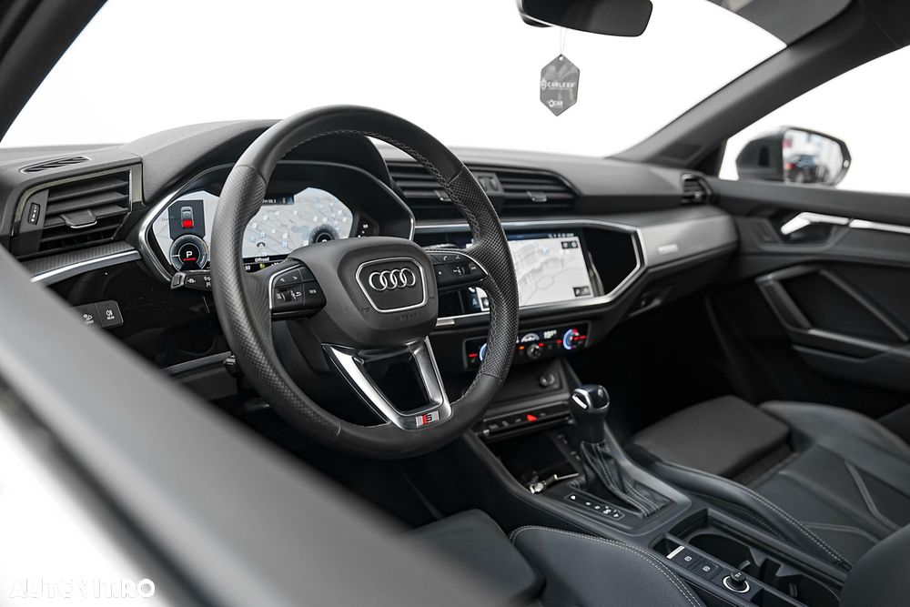 Audi Q3 45 TFSIe S tronic S line - 15