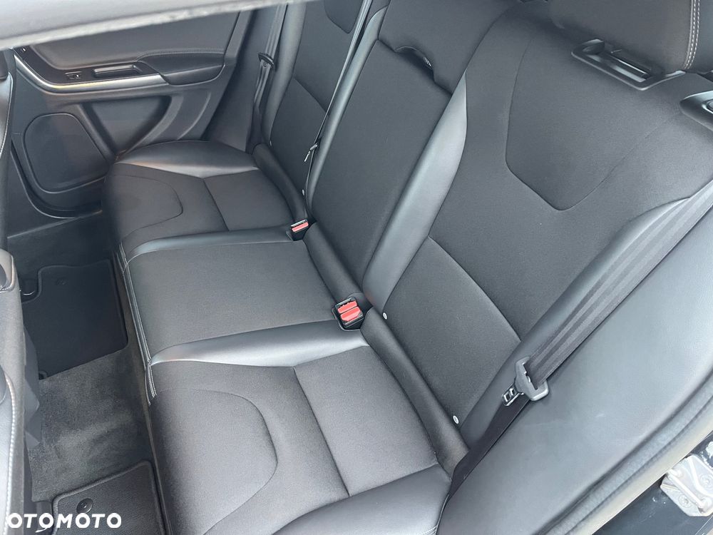 Volvo V60 D3 Drive-E Dynamic Edition (Momentum) - 23